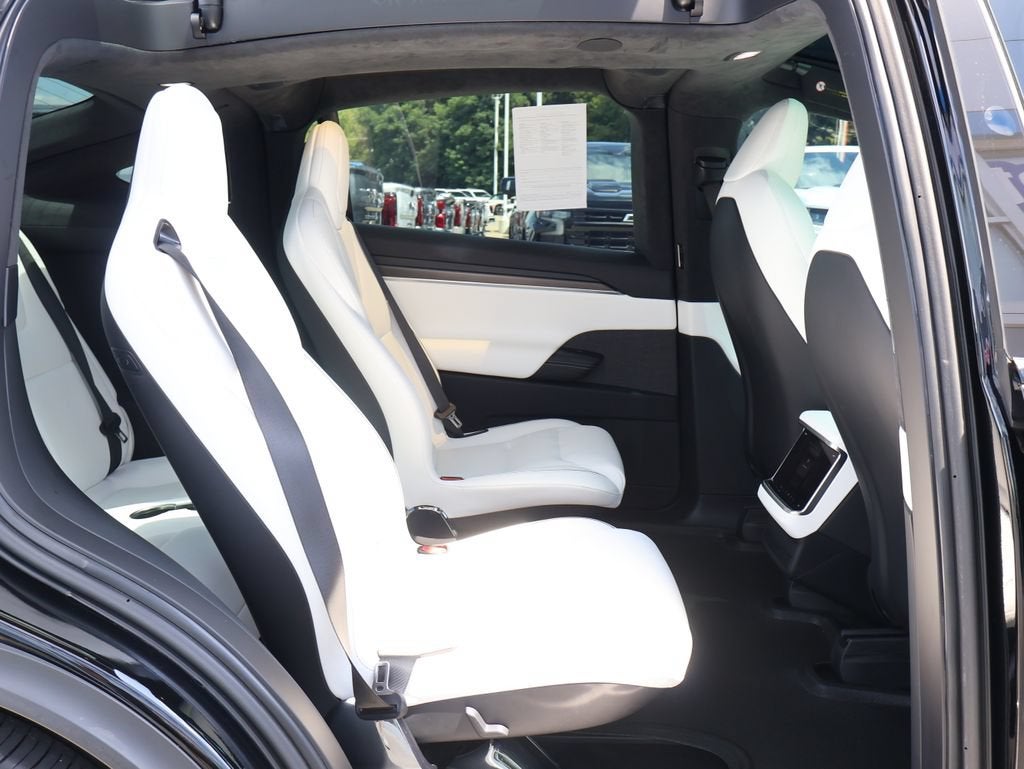 2023 Tesla Model X Plaid
