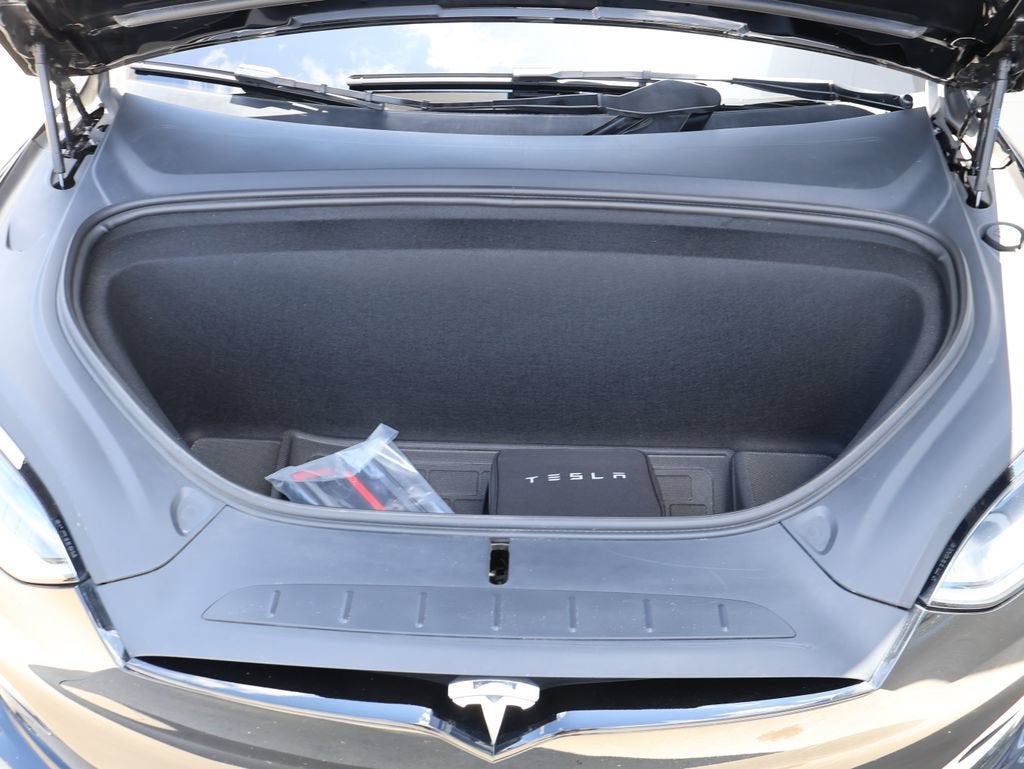 2023 Tesla Model X Plaid