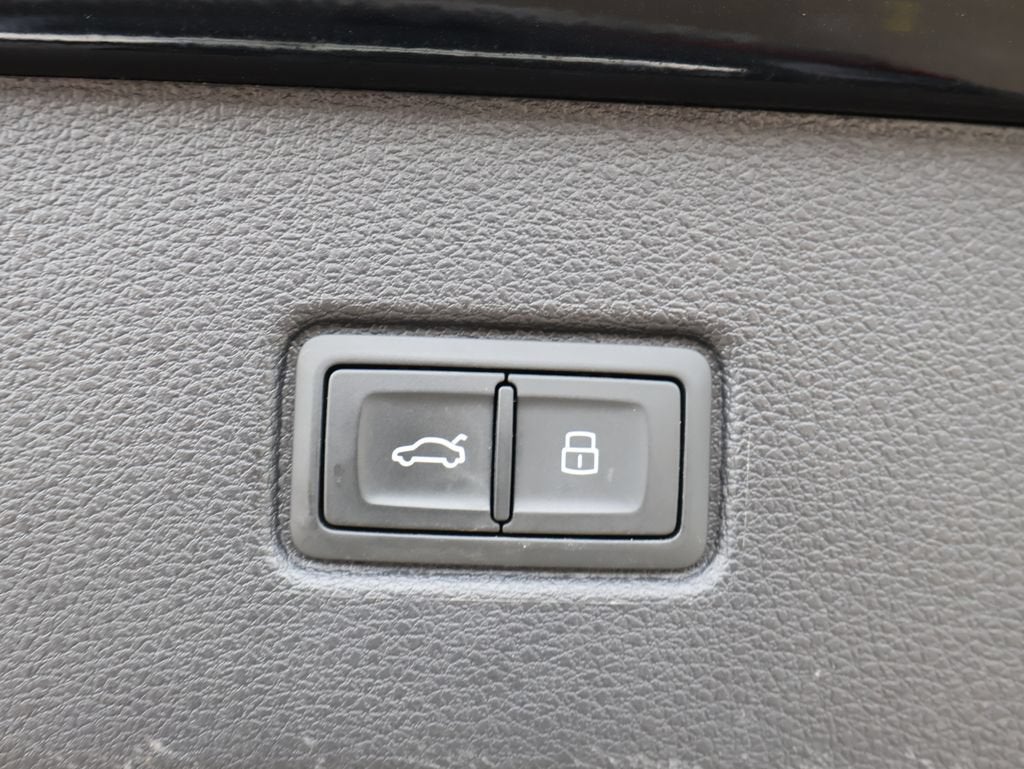 2021 Audi Q7 Premium Plus 55 TFSI quattro Tiptronic