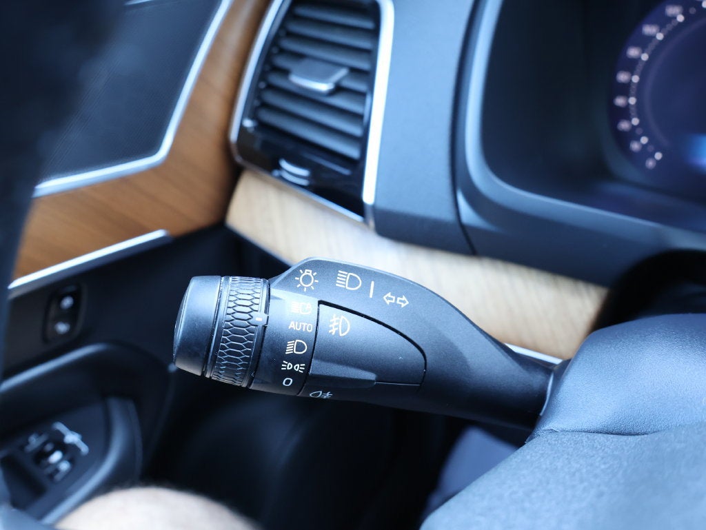 2024 Volvo XC90 Plus Bright Theme