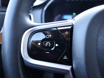 2024 Volvo XC90 Plus Bright Theme