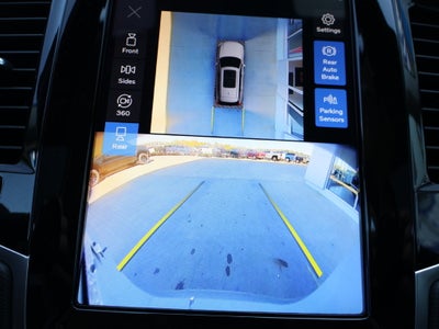 2024 Volvo XC90 Plus Bright Theme