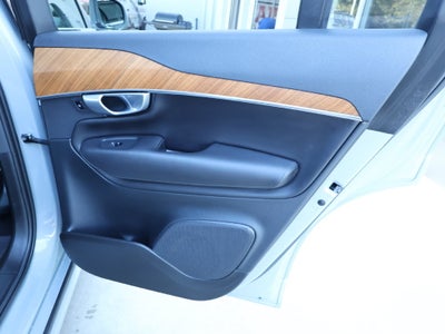 2024 Volvo XC90 Plus Bright Theme