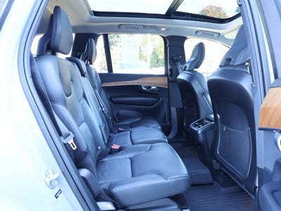 2024 Volvo XC90 Plus Bright Theme