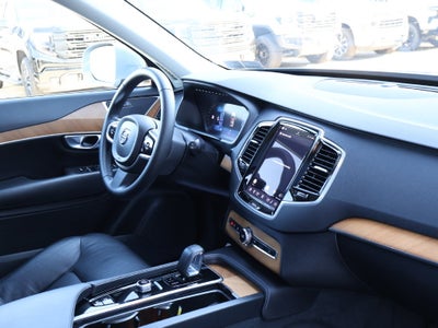 2024 Volvo XC90 Plus Bright Theme