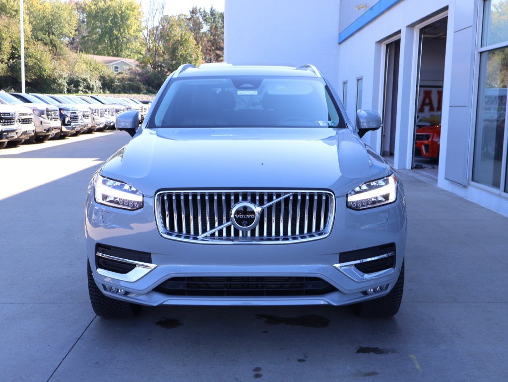 2024 Volvo XC90 Plus Bright Theme